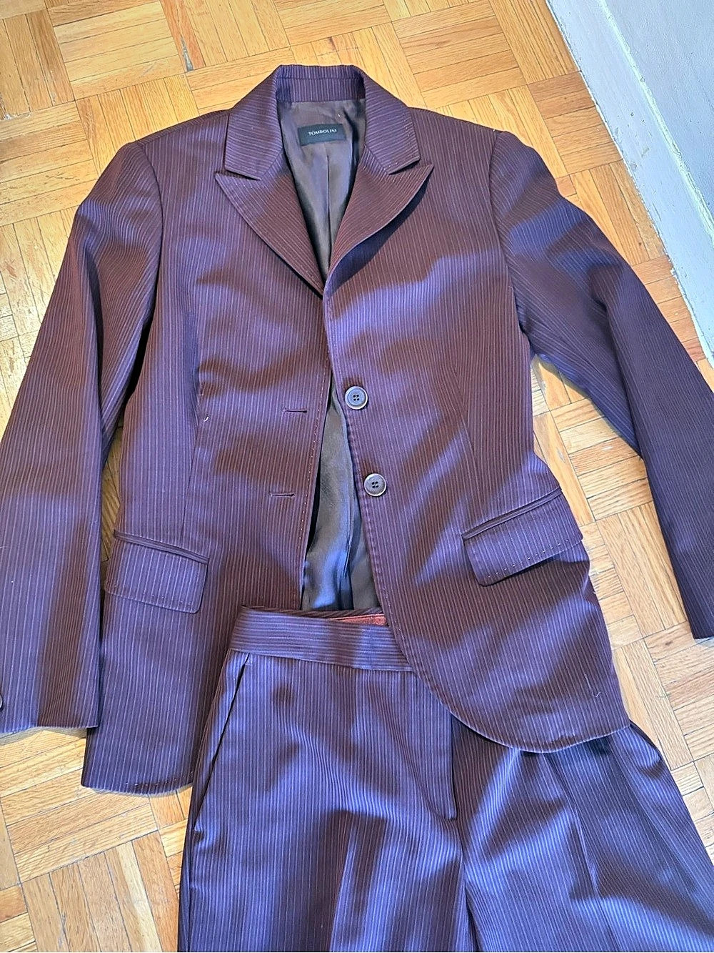 Tombolini Pinstripe Suit in Purple Size 44